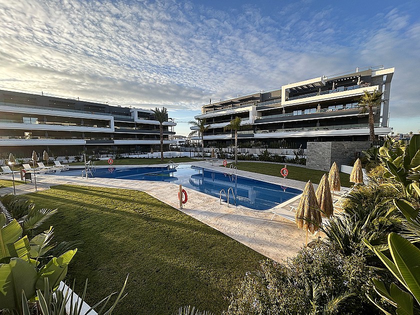 2 bedroom Apartment with terrace in Torrevieja in Vidando Estates
