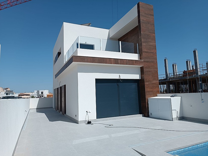 3 slaapkamer Geschakelde woningen in Daya Nueva in Vidando Estates