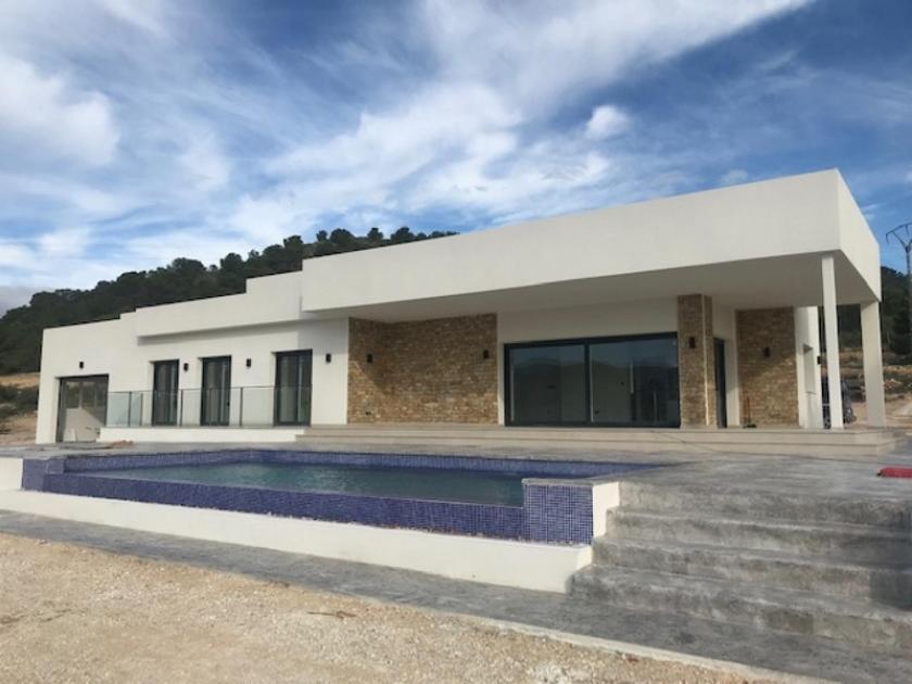 New villa in La Romana, inland Alicante in Vidando Estates