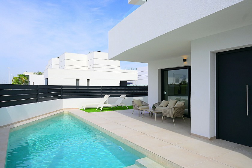 3 bedroom Villa with basement in Dolores in Vidando Estates