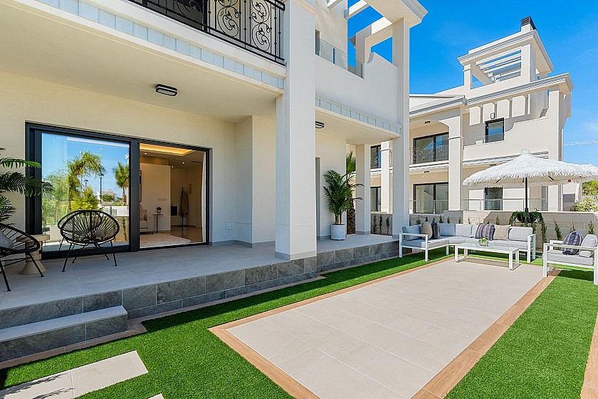 2 bedroom Apartment with garden in Ciudad Quesada in Vidando Estates