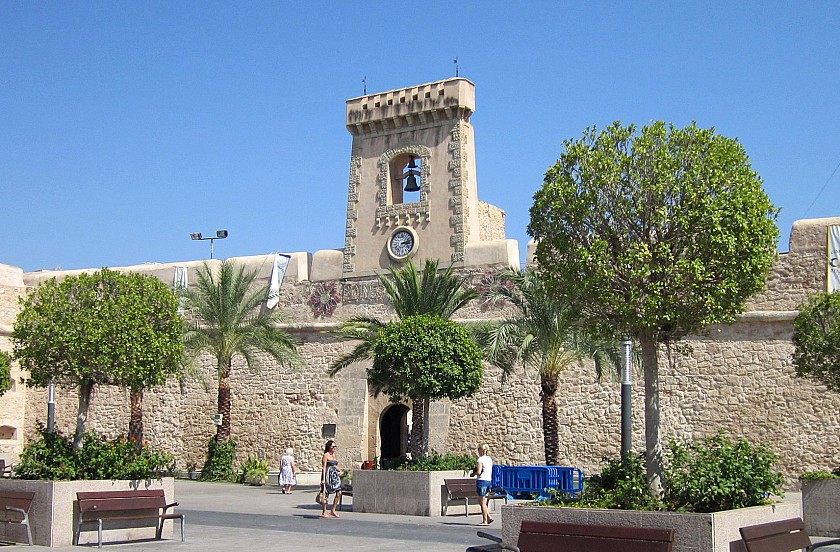 Santa Pola - Houses and apartments for sale