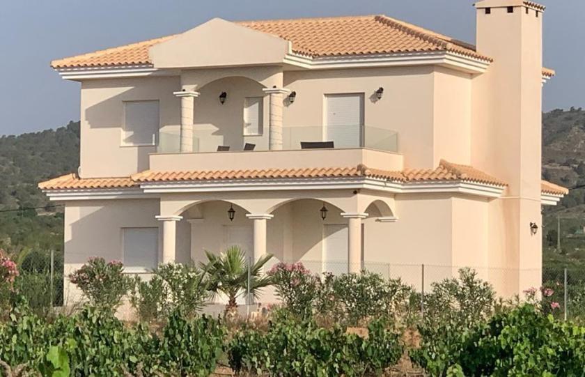 Luxe nieuwe villa's met zwembad incl land, licenties Alicante, Pinoso - Vidando Estates