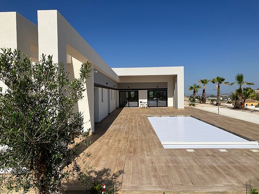 Luxe villa met drie slaapkamers en twee badkamers in Pinoso - Vidando Estates
