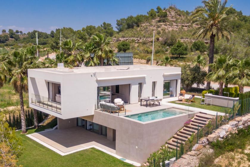 3 bedroom Villa in Las Colinas Golf in Vidando Estates
