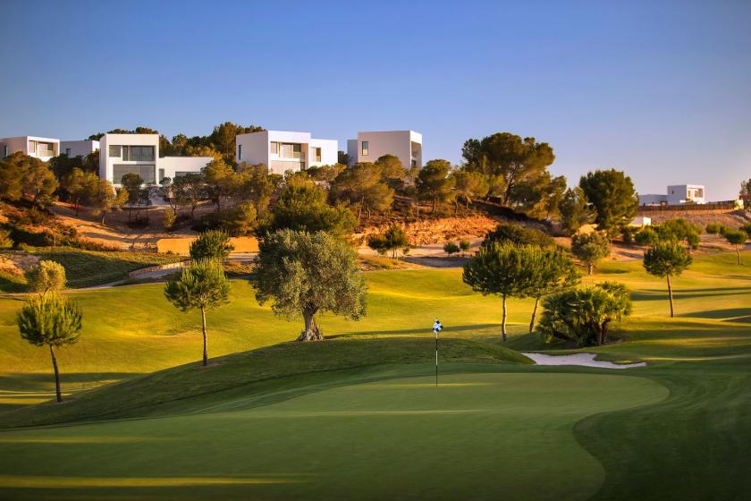 3 chambre Villa à Las Colinas Golf - Vidando Estates
