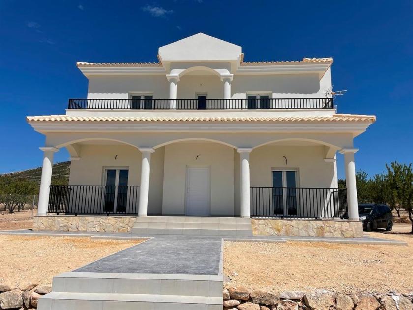 Luxe nieuwe villa's met zwembad incl land, licenties Alicante, Pinoso - Vidando Estates