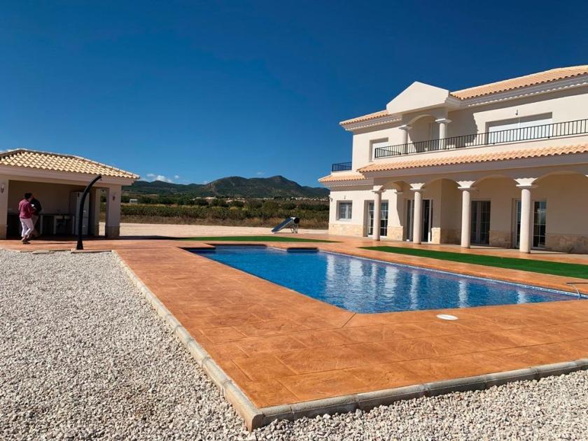 Luxe nieuwe villa's met zwembad incl land, licenties Alicante, Pinoso - Vidando Estates