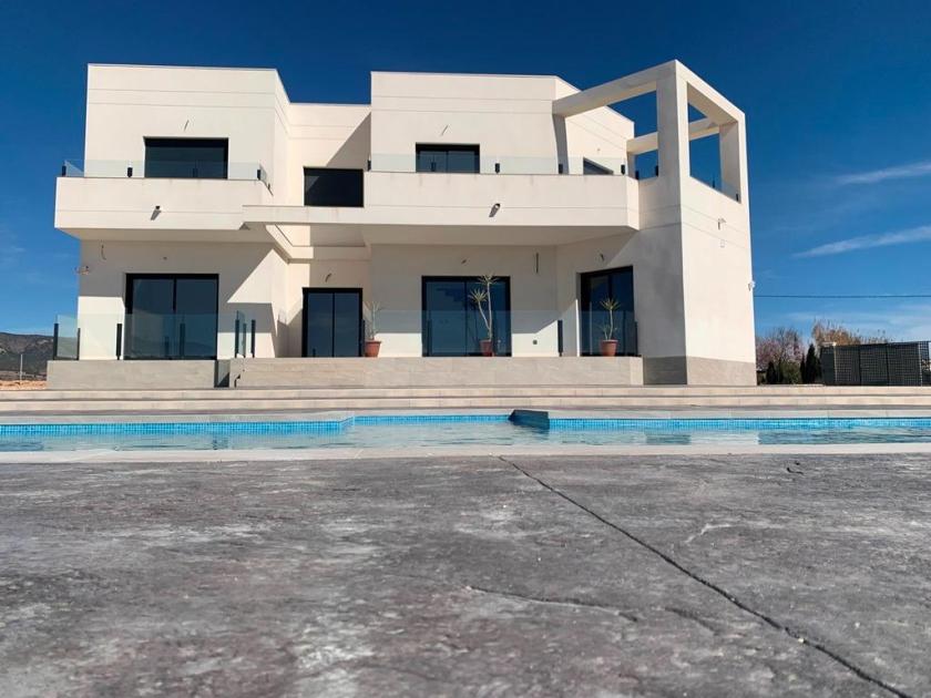 Moderne nieuwbouwvilla in de buurt van Pinoso, Alicante - Vidando Estates