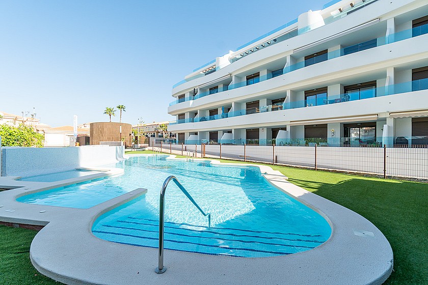 4 slaapkamer Appartement met terras in Playa Flamenca - Orihuela Costa - Vidando Estates