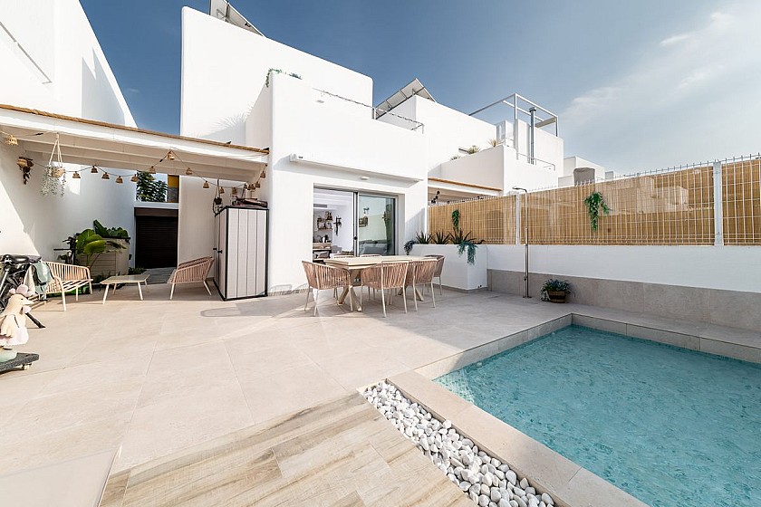 Ibiza style villa in San Fulgencio in Vidando Estates