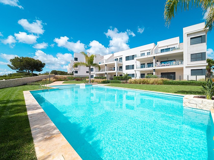 Recently built house for sale on Lo Romero Golf resort in Vidando Estates