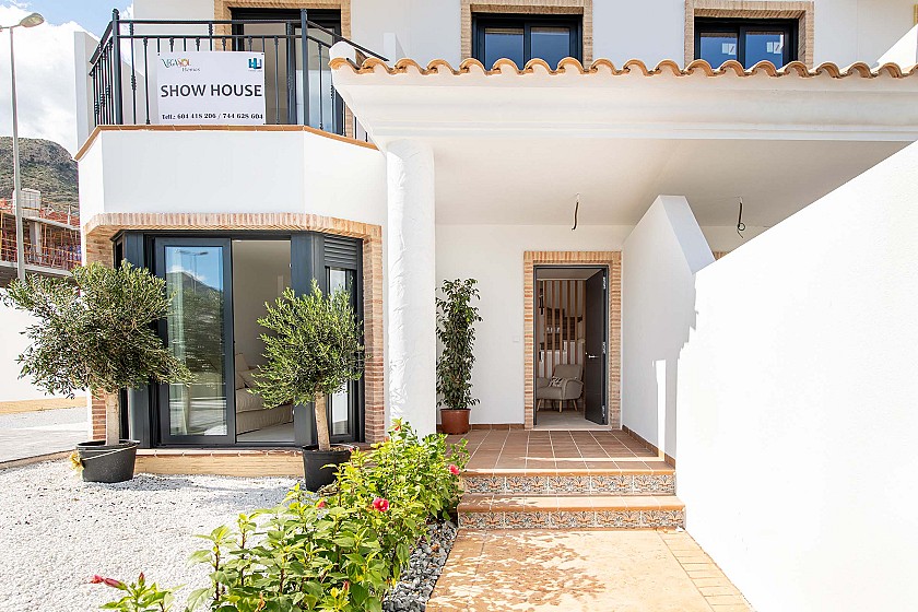 3 slaapkamer Geschakelde woningen in Cox - Vidando Estates