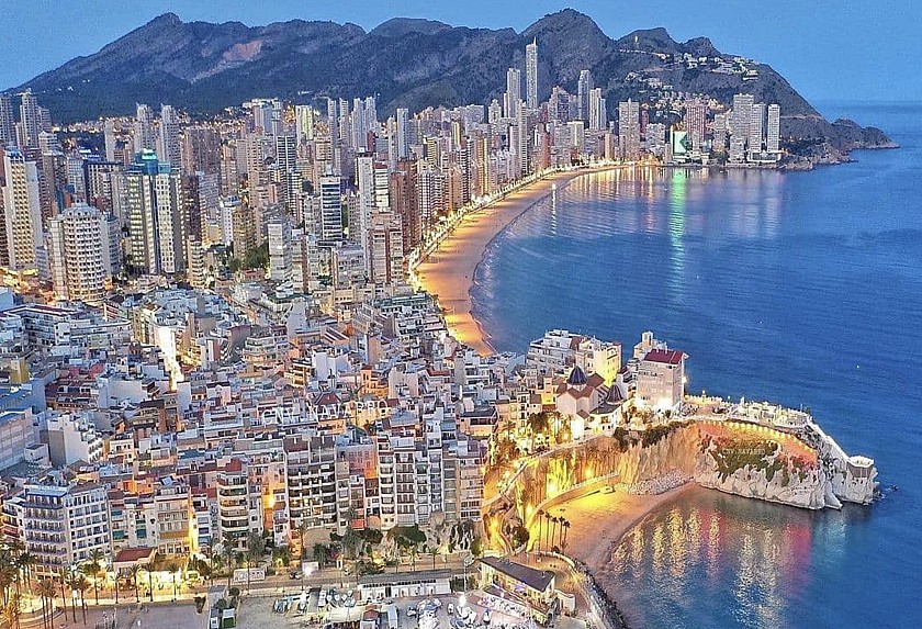 Acheter une maison à Benidorm – Vivre là où d'autres passent leurs vacances