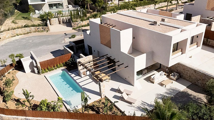 3 bedroom Villa in Las Colinas Golf - Vidando Estates